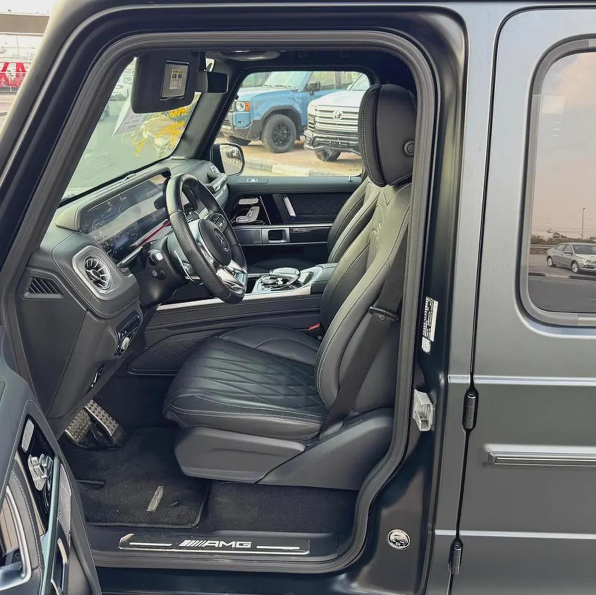 BENZ G63 | 2024 | 8000Km Done Only | MINT CONDITION | FRESH JAPAN IMPORT-8-8