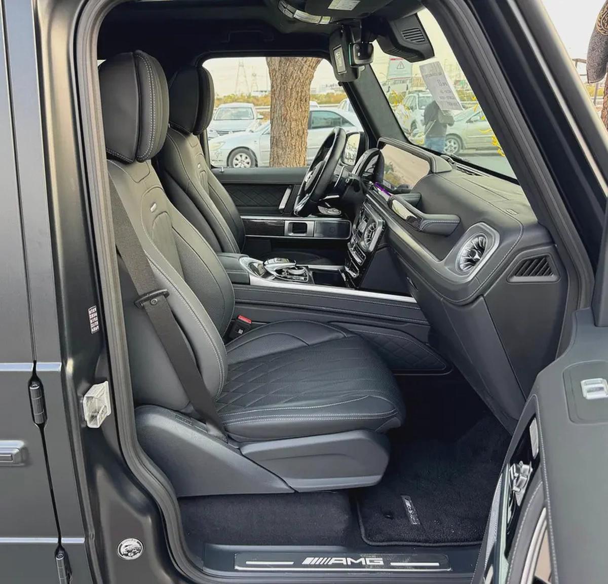 BENZ G63 | 2024 | 8000Km Done Only | MINT CONDITION | FRESH JAPAN IMPORT-11-11