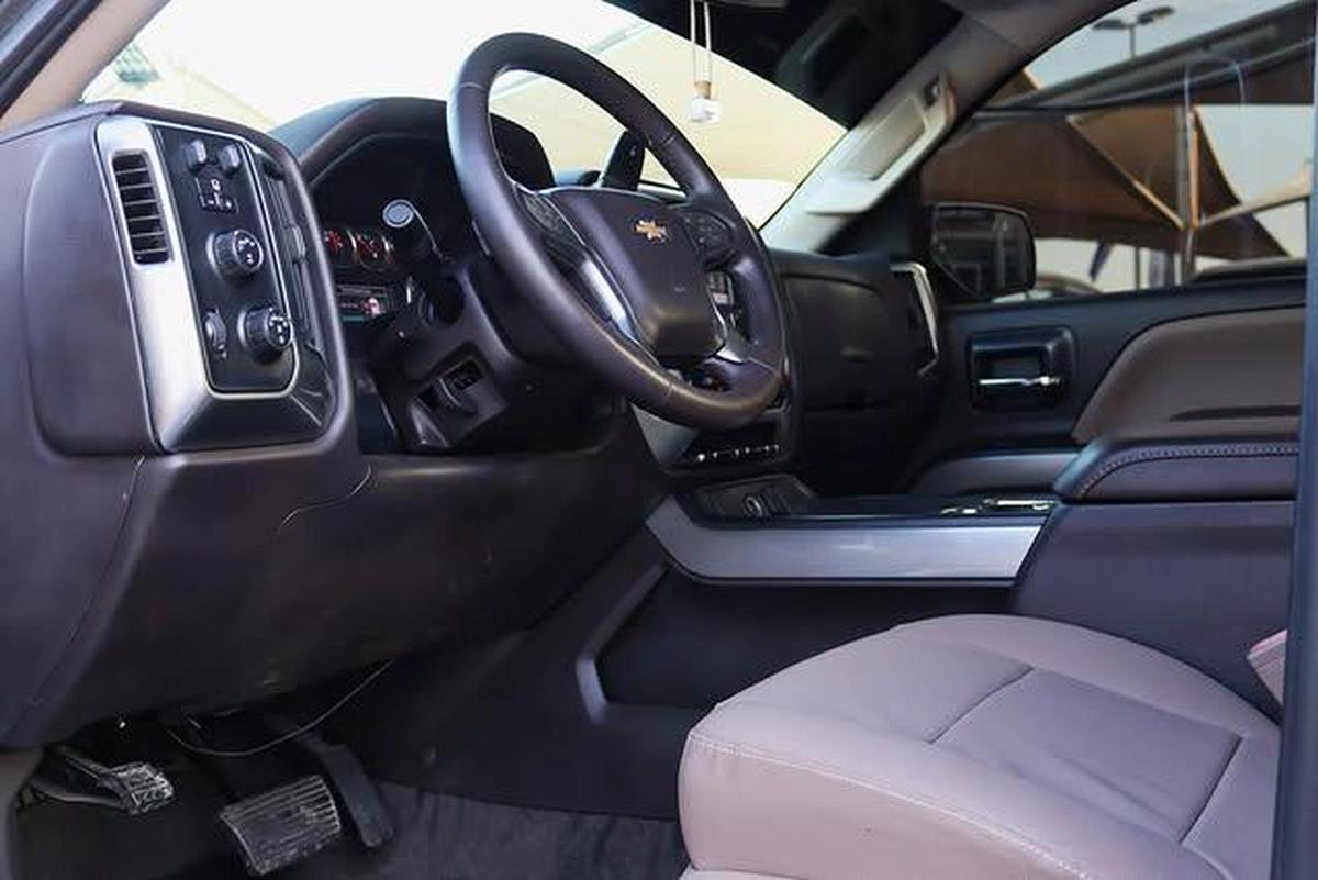 Cheverolet Silverado 2017 LT-8-8