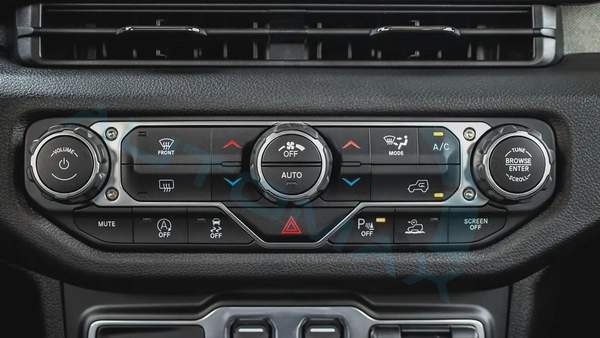 ( 5 Years Warranty + 3 Years Service ) 2026 Jeep Wrangler Sport S 2.0T 4x4 GCC 0Km