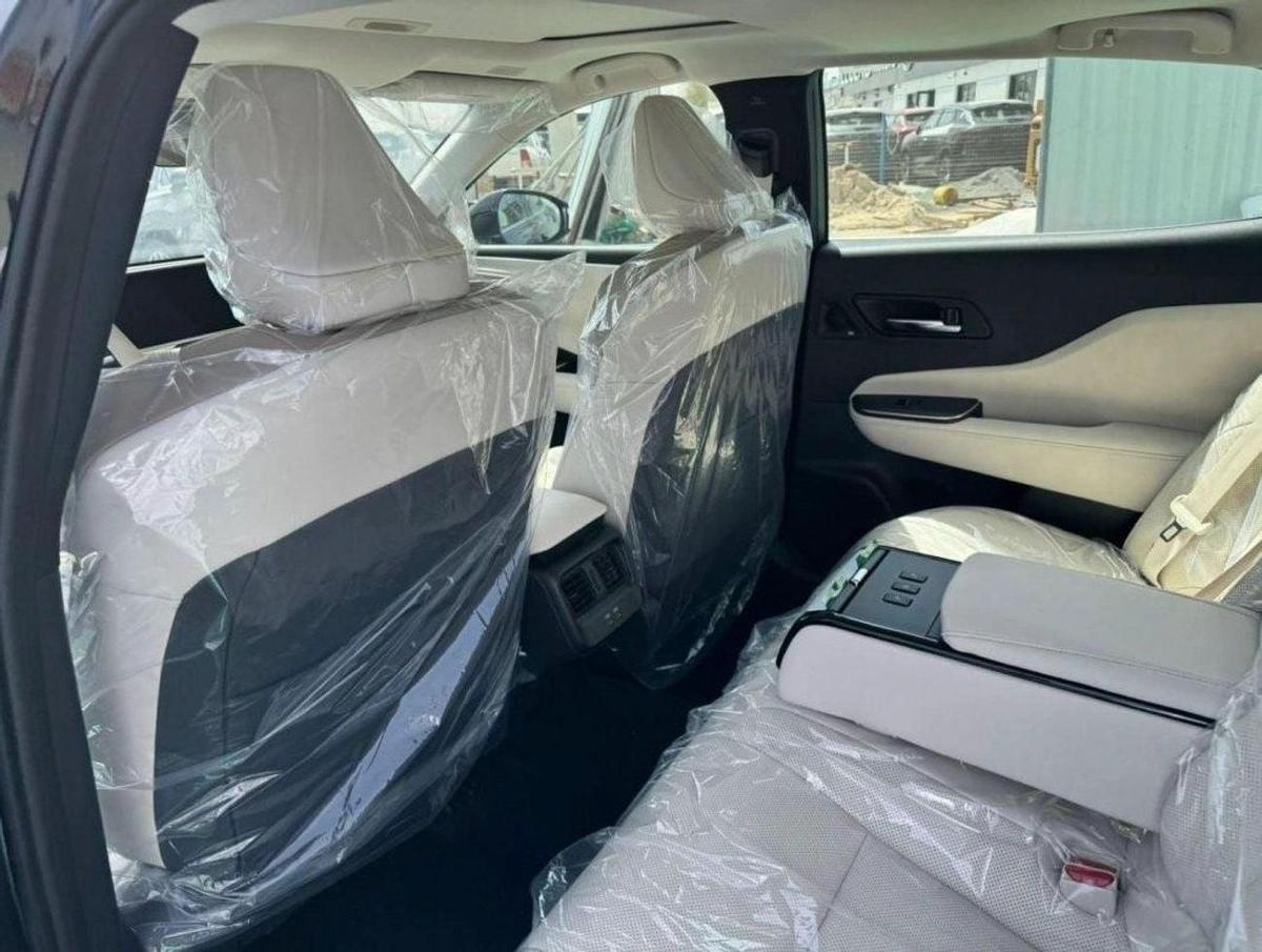 Toyota Crown TOYOTA CROWN 2.5L HYBRID FULL OPTION 2026 GCC FULL OPTION GCC SPECS-9-9