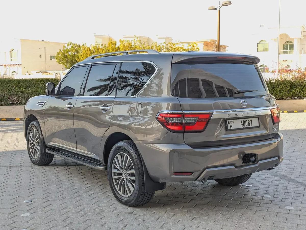 NISSAN PATROL 2013 FACELIFTED 2024 SE PLATINUM GCC V6 4.0L IN EXCELLENT CONDITION-11-11
