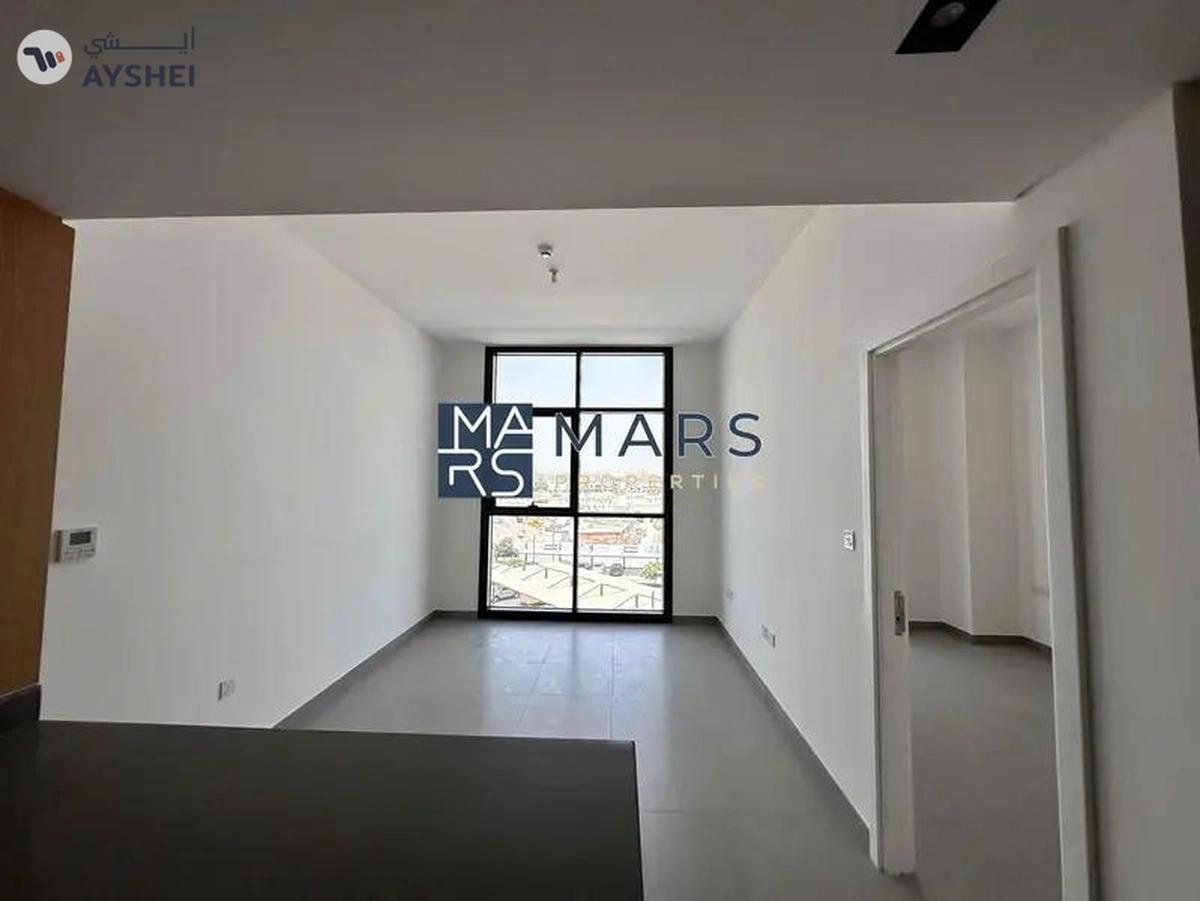 Big one bedroom with gym pool and parking-1-1