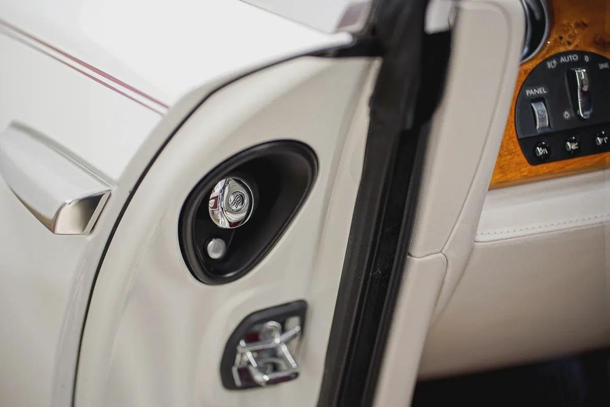 AED 14,084 PM | ROLLS ROYCE WRAITH 2019| STARLIGHT 4 BUTTONS| AGENCY SERVICE CONTRACT APRIL 2028 GCC-6-6