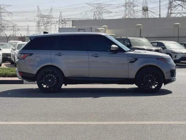 2020- RANGE ROVER SPORT HSE - AMERICAN SPECES - ONLY 146,000 KM
