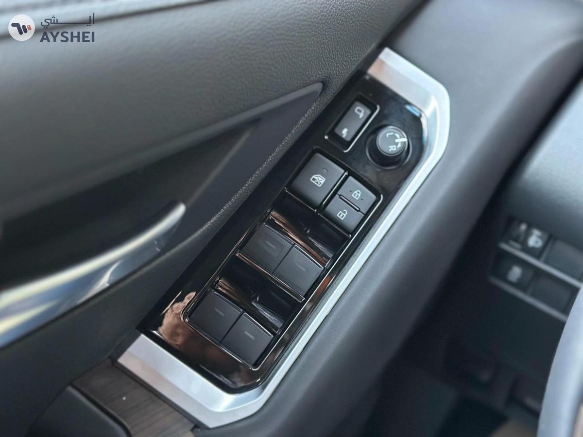 Toyota Land Cruiser GXR 3.5 TT-5-5