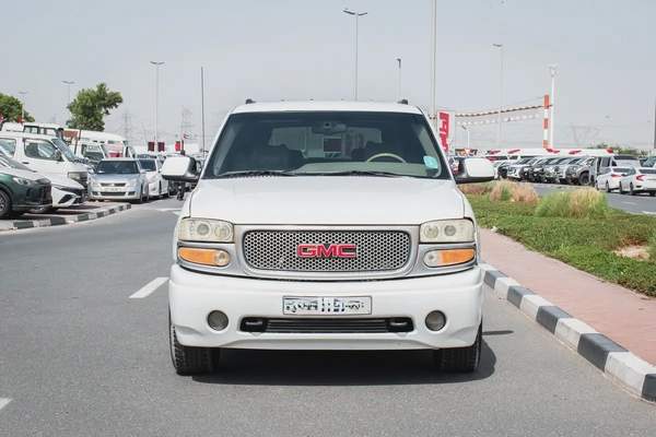 2001 - GMC YUKON XL DENALI - JAPAN IMPORTED