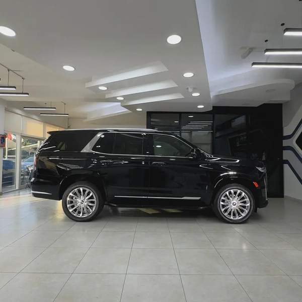 2024 Cadillac Escalade Premium Luxury