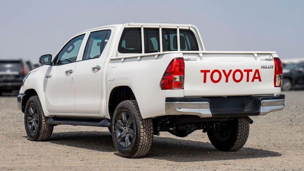 Toyota Hilux Toyota Hilux Toyota Hilux 2.7L petrol A/T MY25-3-3