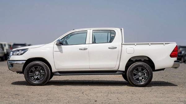Toyota Hilux Toyota Hilux Toyota Hilux 2.7L petrol A/T MY25