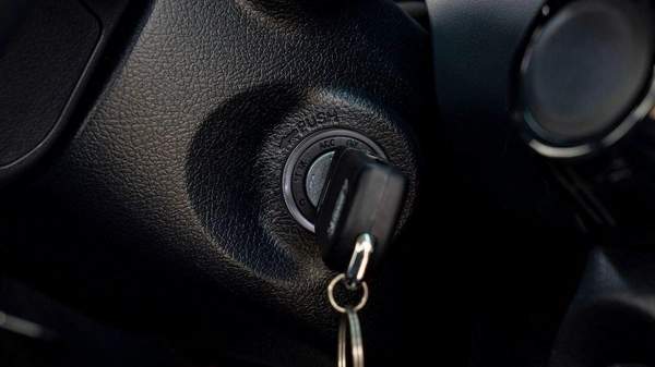 Toyota Hilux Toyota Hilux Toyota Hilux 2.7L petrol A/T MY25