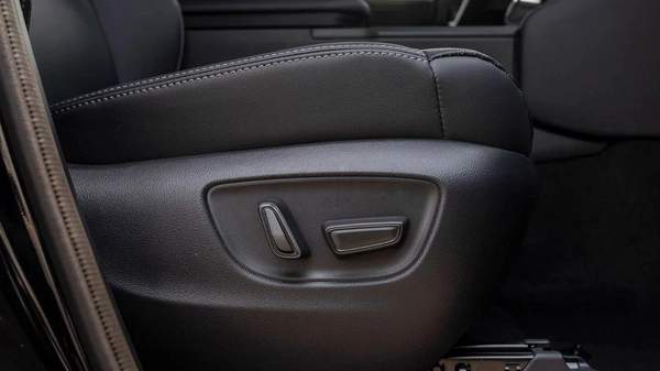 Toyota Prado Premium 2.4L petrol MY 2025 FULL OPTION