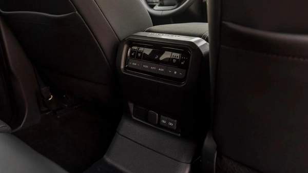 Toyota Prado Premium 2.4L petrol MY 2025 FULL OPTION