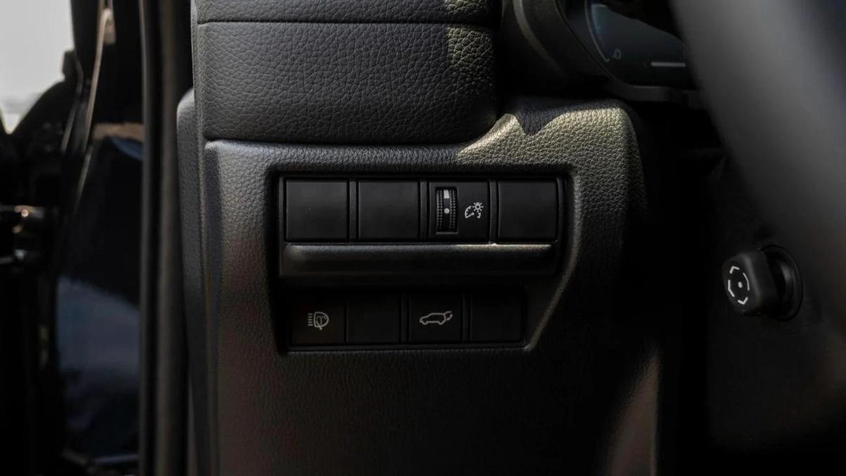 Toyota Prado Premium 2.4L petrol MY 2025 FULL OPTION-14-14