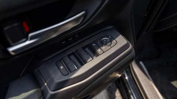 Toyota Prado Premium 2.4L petrol MY 2025 FULL OPTION