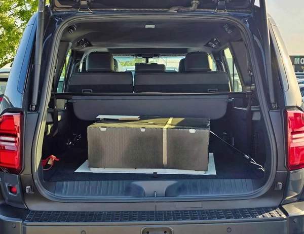Toyota Prado ALL ROUNDER / MID OPTION /2.8L DIESEL V4/ LETHAER WITH DRIVER PWR SEAT /SUNROOF