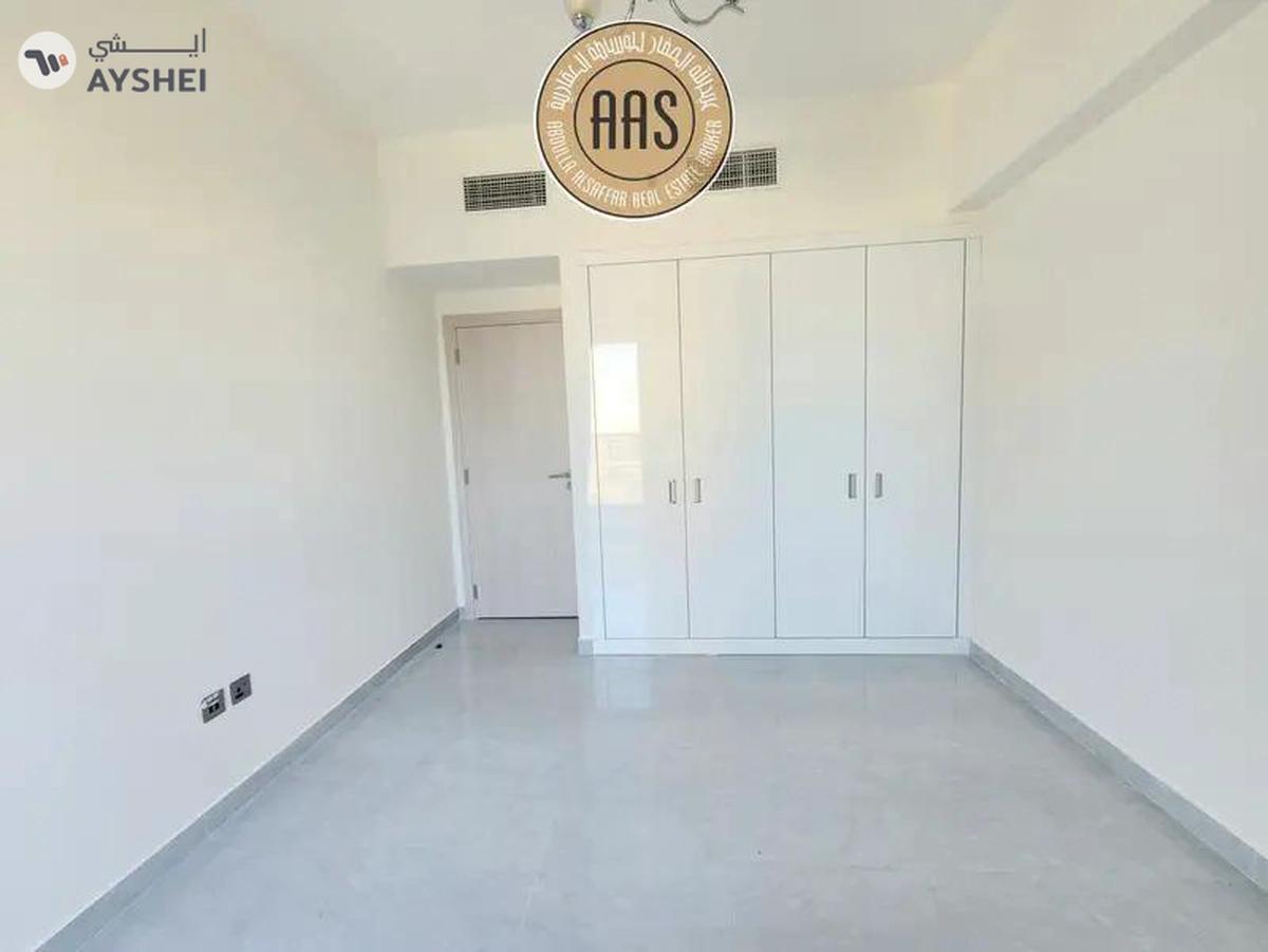 Like a brand new 3bhk with storage//rent140k//all amenities//prime location in arjan-1-landscape