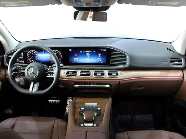 2026 - Mercedes-Benz GLS 450 4MATIC Brand New!