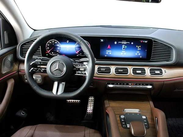 2026 - Mercedes-Benz GLS 450 4MATIC Brand New!