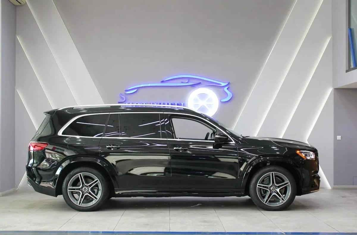2026 - Mercedes-Benz GLS 450 4MATIC Brand New!-11-11