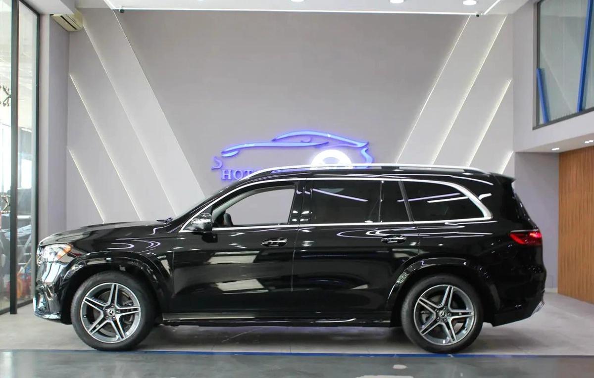 2026 - Mercedes-Benz GLS 450 4MATIC Brand New!-4-4