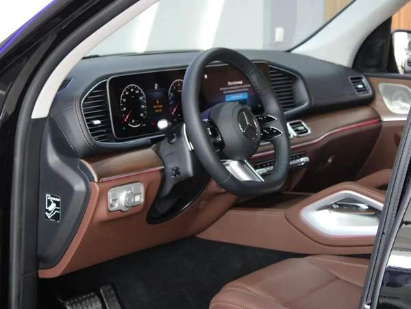 2026 - Mercedes-Benz GLS 450 4MATIC Brand New!