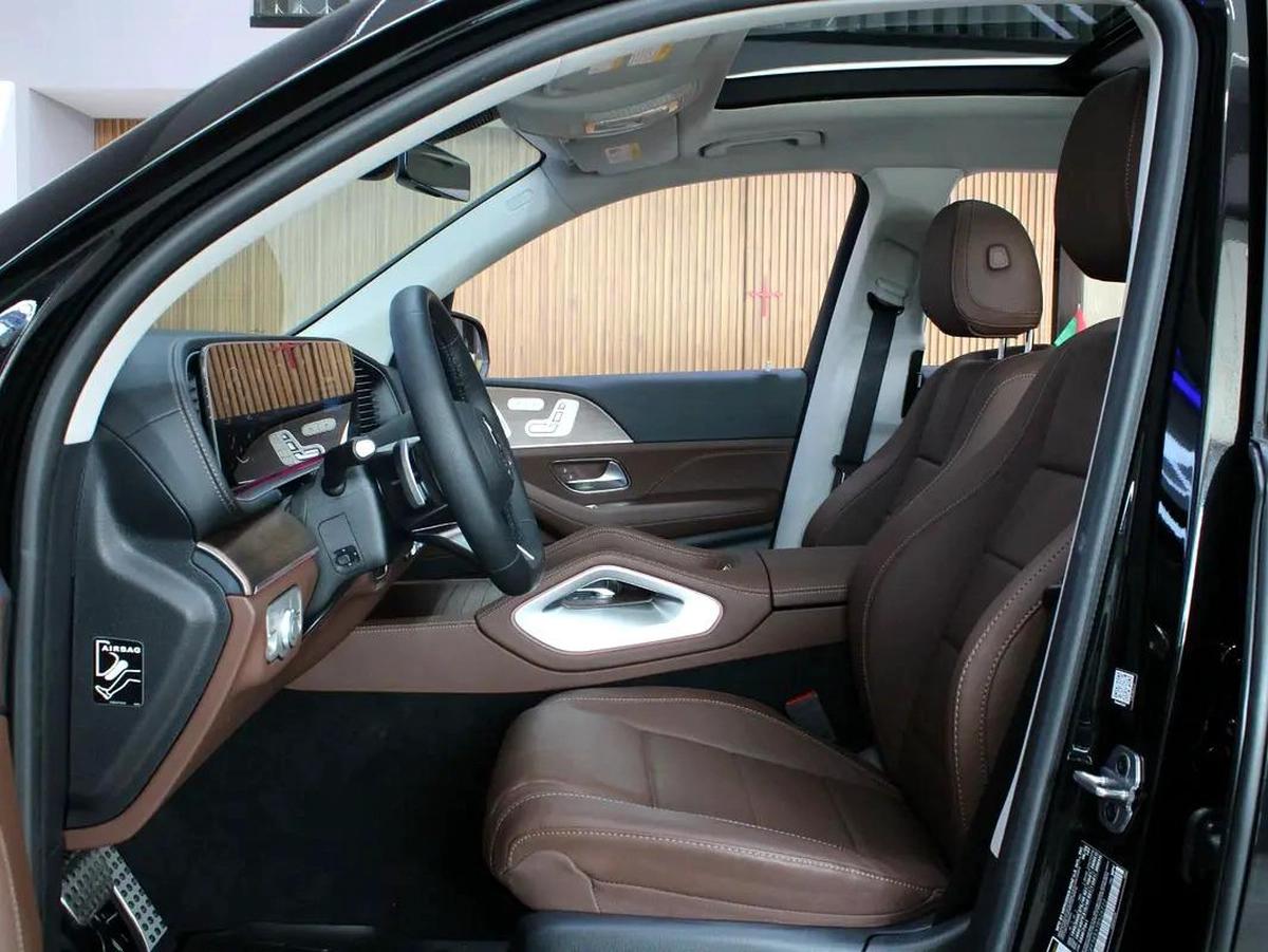 2026 - Mercedes-Benz GLS 450 4MATIC Brand New!-10-10