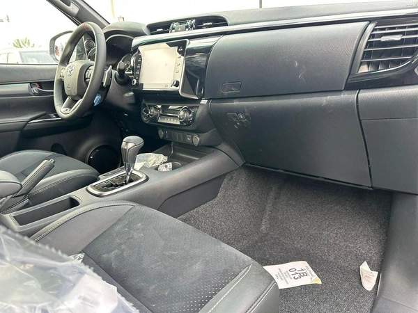 Toyota Hilux Toyota Hilux Gr Sport 4,0L Model 2026 Spec Saudi