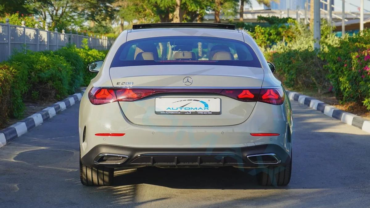 2026 Mercedes-Benz E 200 AMG EQ Boost 2.0L RWD 0Km With-5-5