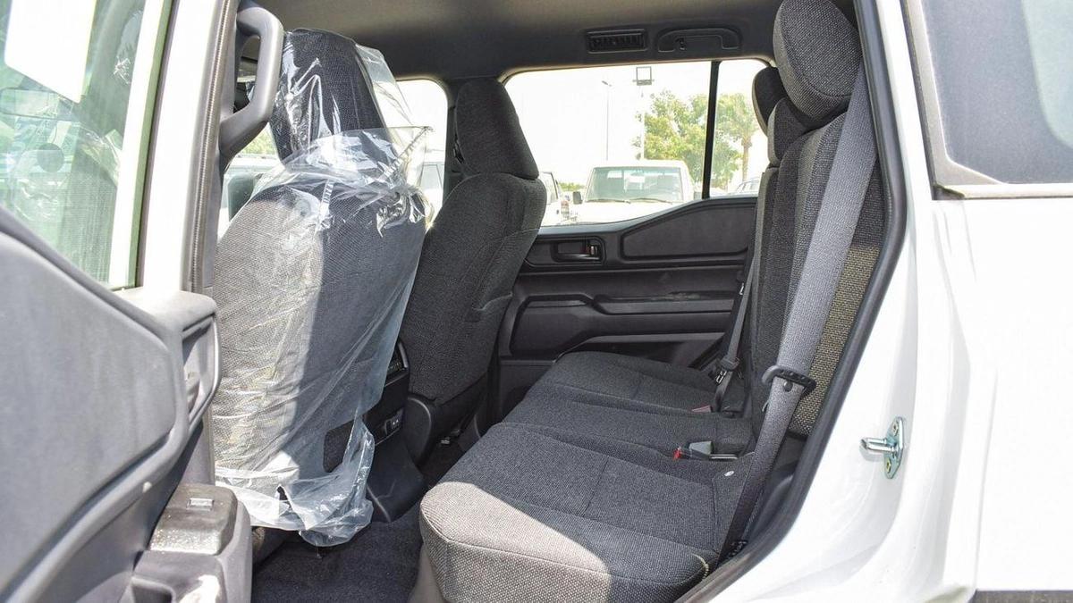 Toyota Prado 2.4L Basic/ Saudi Specs-4-4