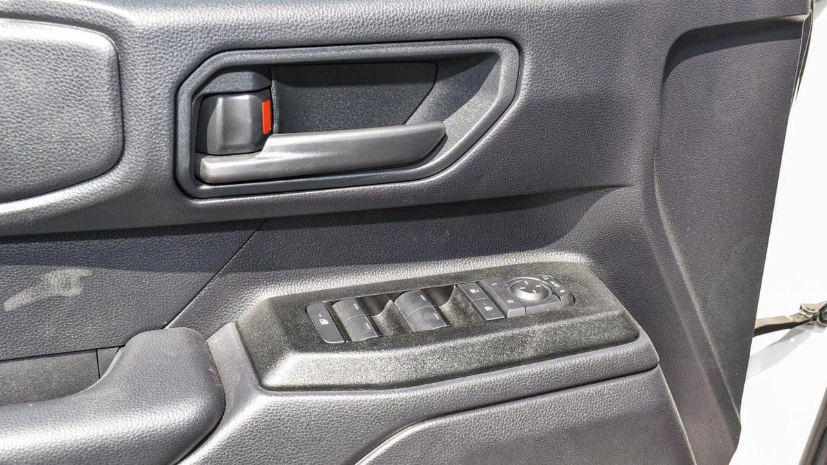 Toyota Prado 2.4L Basic/ Saudi Specs-7-7