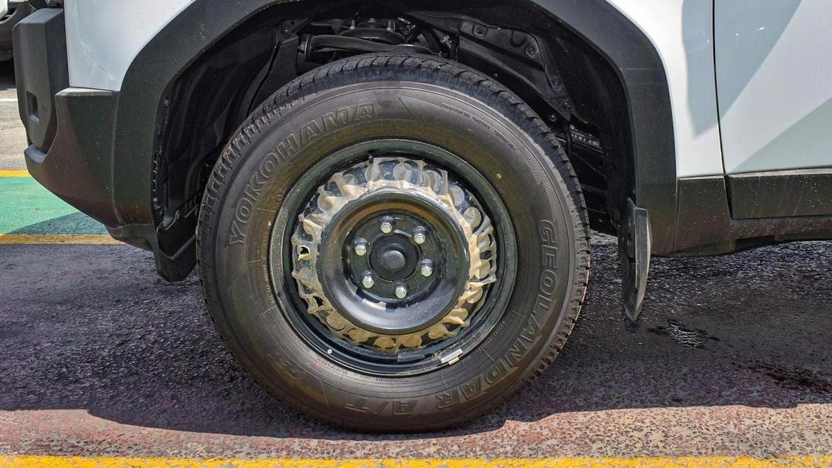 Toyota Prado 2.4L Basic/ Saudi Specs-15-15