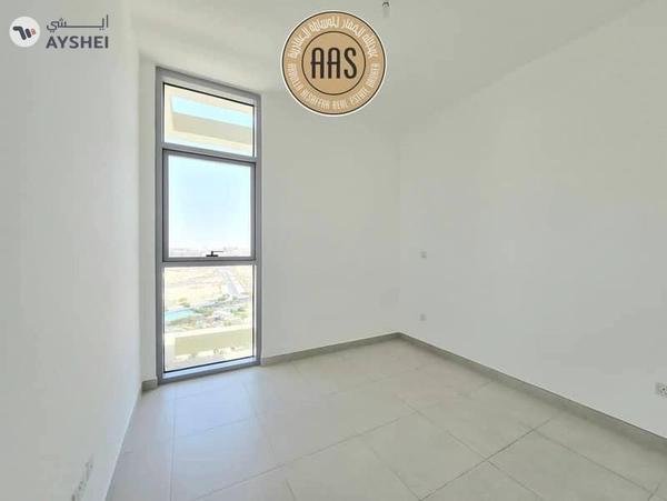 Spacious Apartment ! Park Facing ! With All Aminities ! Ready to Move