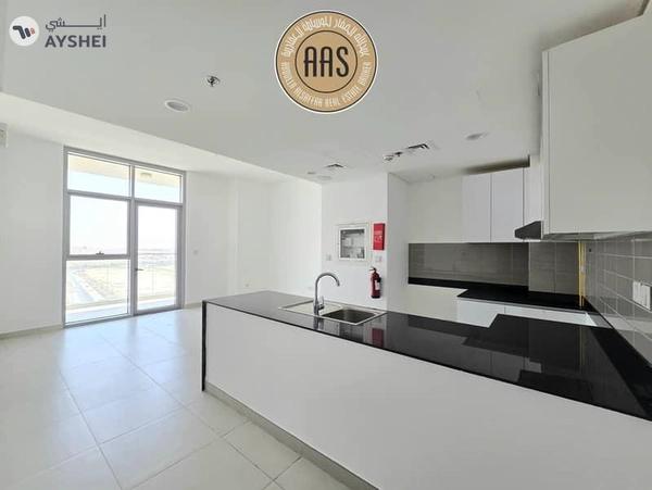 Spacious Apartment ! Park Facing ! With All Aminities ! Ready to Move