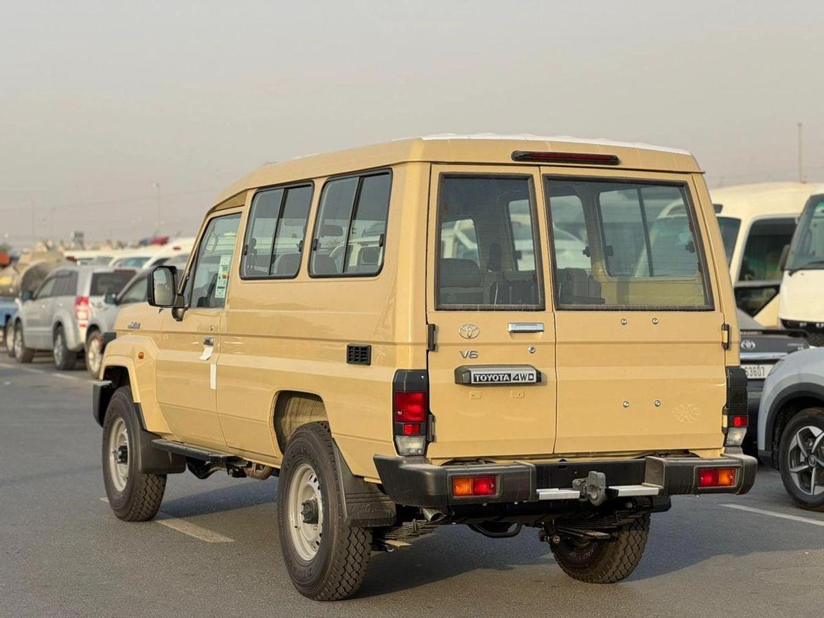 Toyota Land Cruiser 70 1-2-2