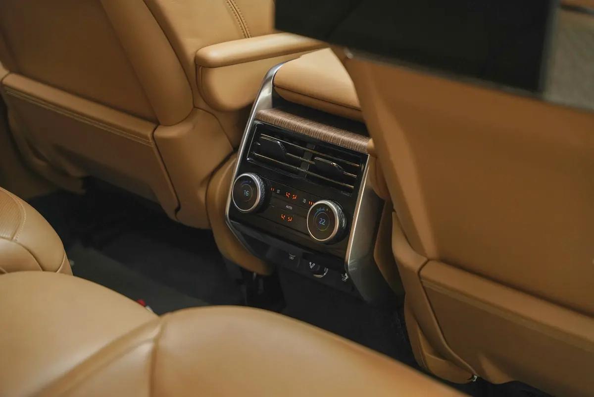 2024 RANGE ROVER P530 AUTOBIOGRAPHY WITH WARRANTY AND SERVICE CONTRACT-15-15