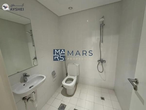 Luxurious 3 bedrooms bigger layout available for rent in nasma residence for 100,000 AED yearly