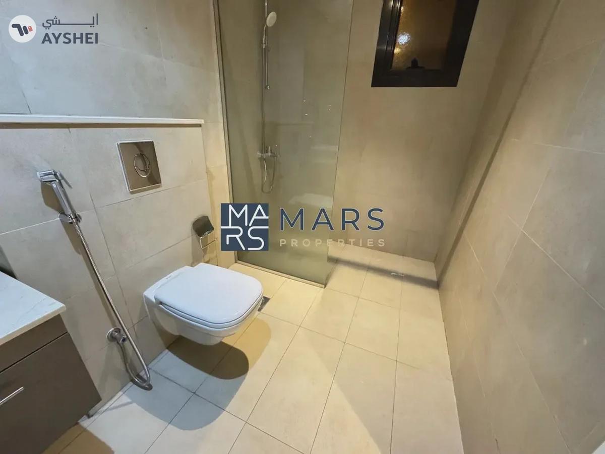 Luxurious 3 bedrooms bigger layout available for rent in nasma residence for 100,000 AED yearly-12-12