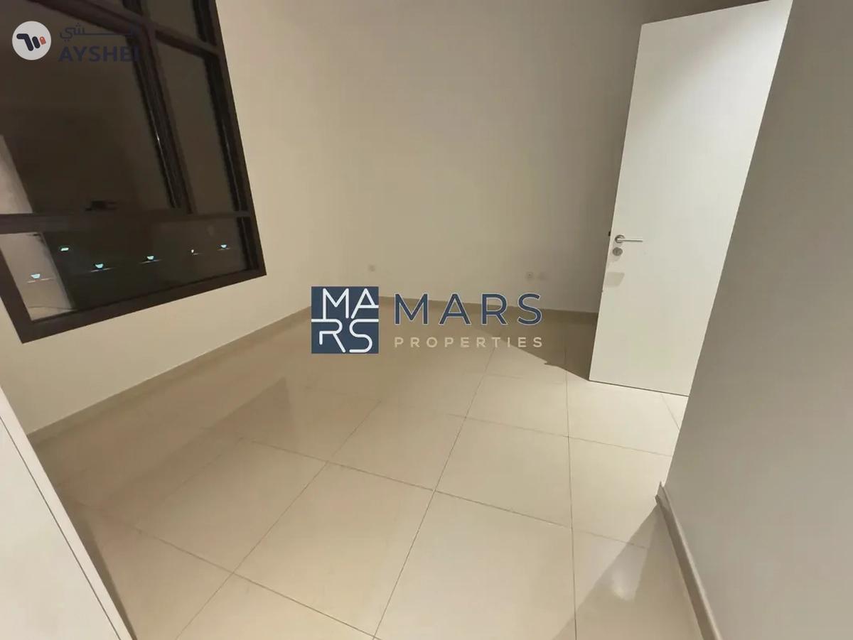 Luxurious 3 bedrooms bigger layout available for rent in nasma residence for 100,000 AED yearly-15-15