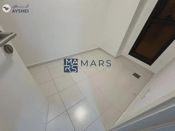 Luxurious 3 bedrooms bigger layout available for rent in nasma residence for 100,000 AED yearly