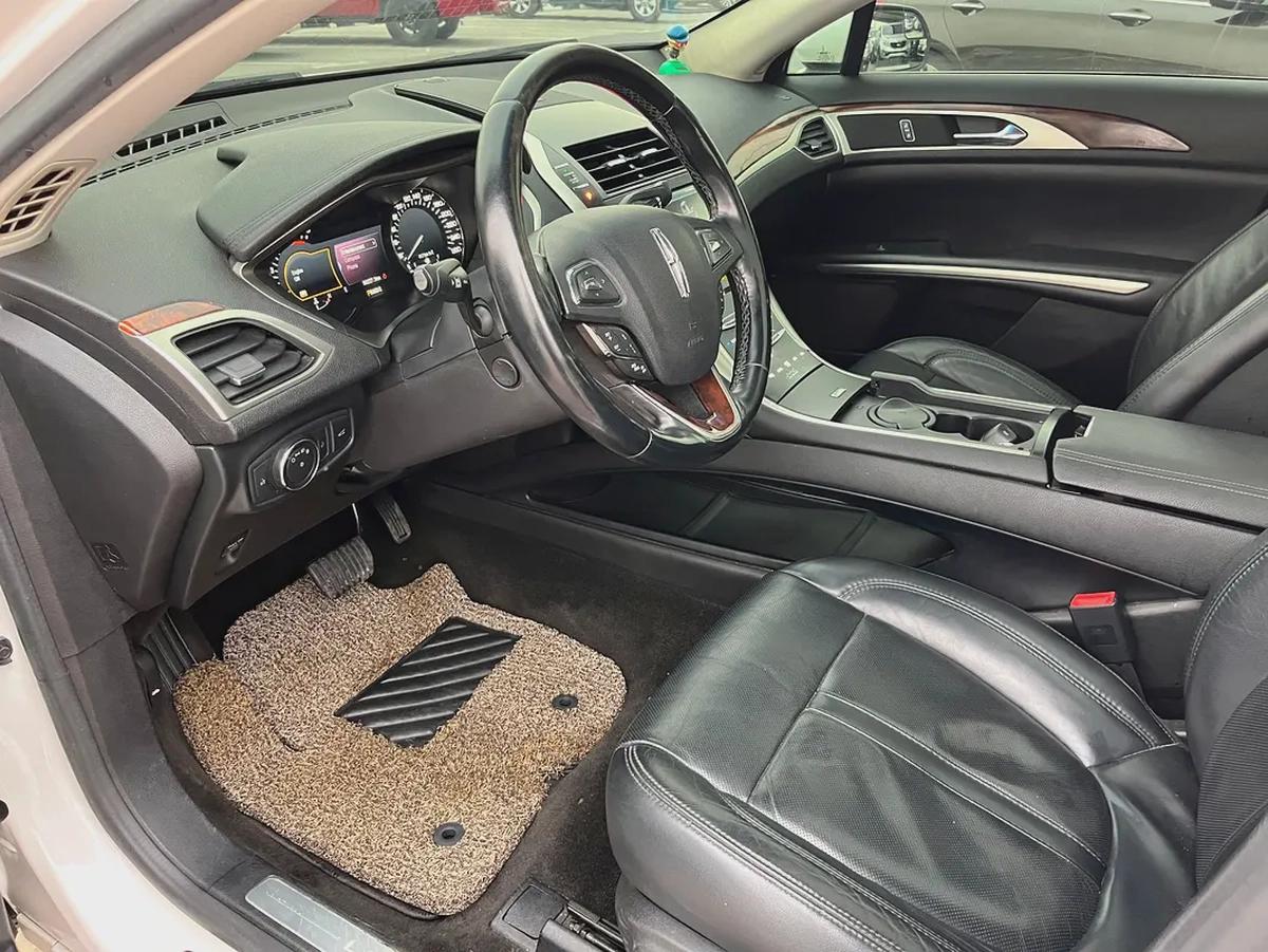 Lincoln mkz-8-8