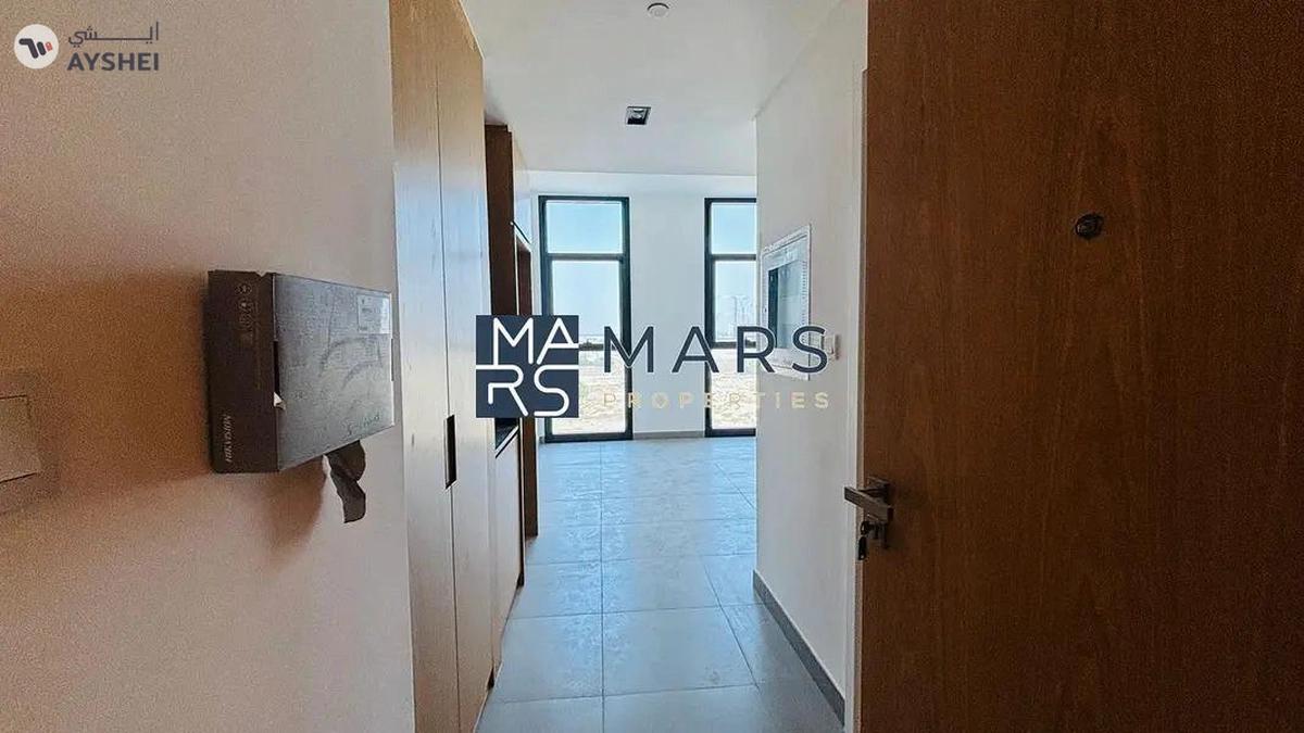 Freshly Designed Studio for Urban Living-1-landscape