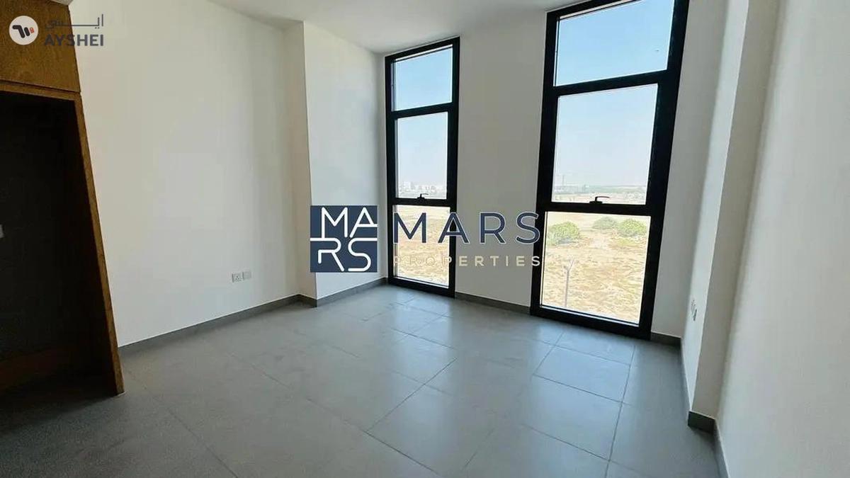 Freshly Designed Studio for Urban Living-4-4