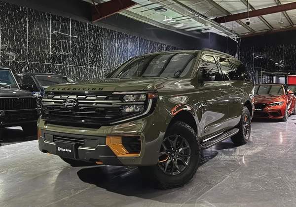 Ford Expedition 2025 GCC specs for 275,000.00 AED