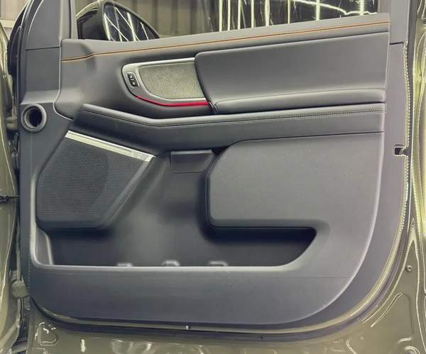 Ford Expedition 2025 GCC specs for 275,000.00 AED