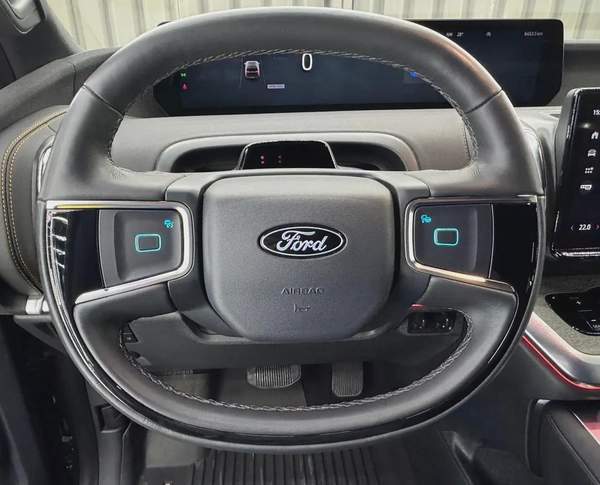 Ford Expedition 2025 GCC specs for 275,000.00 AED