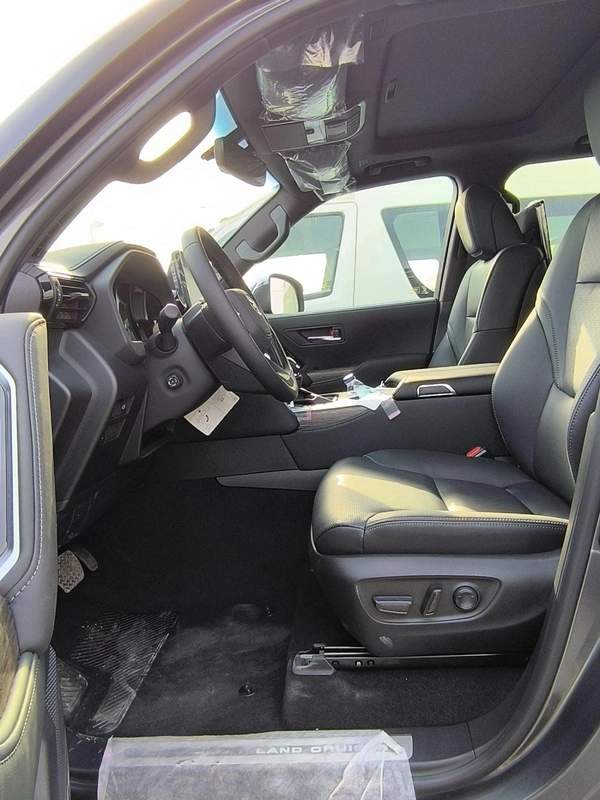 Toyota Land Cruiser LAND CRUISER VXR 3.3L DIESEL