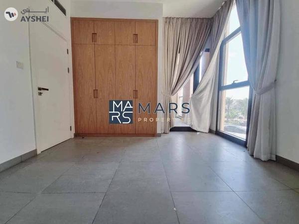 Prime Location | vacant | Ready to Move