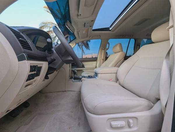 TOYOTA LAND CRUISER 2020 GXR V8 GCC IN EXCELLENT CONDITION