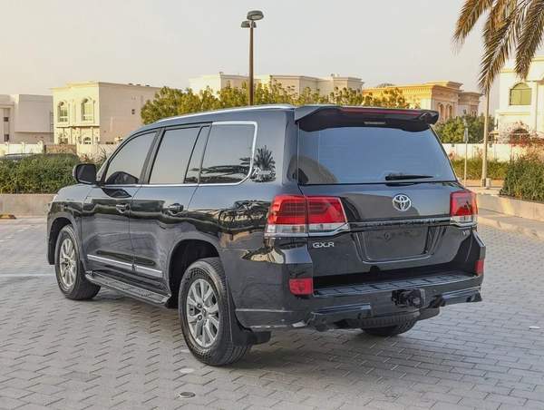 TOYOTA LAND CRUISER 2020 GXR V8 GCC IN EXCELLENT CONDITION